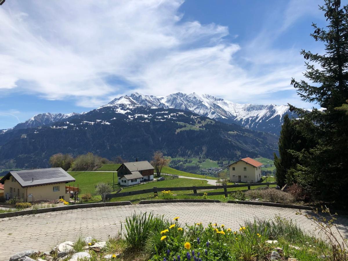 Renovated 3 Rooms Apartment In Ruschein Near Laax Exterior photo